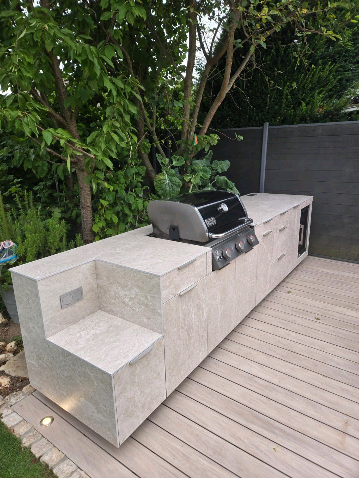 Outdoorküche aus Kompaktplatte — Bild 2