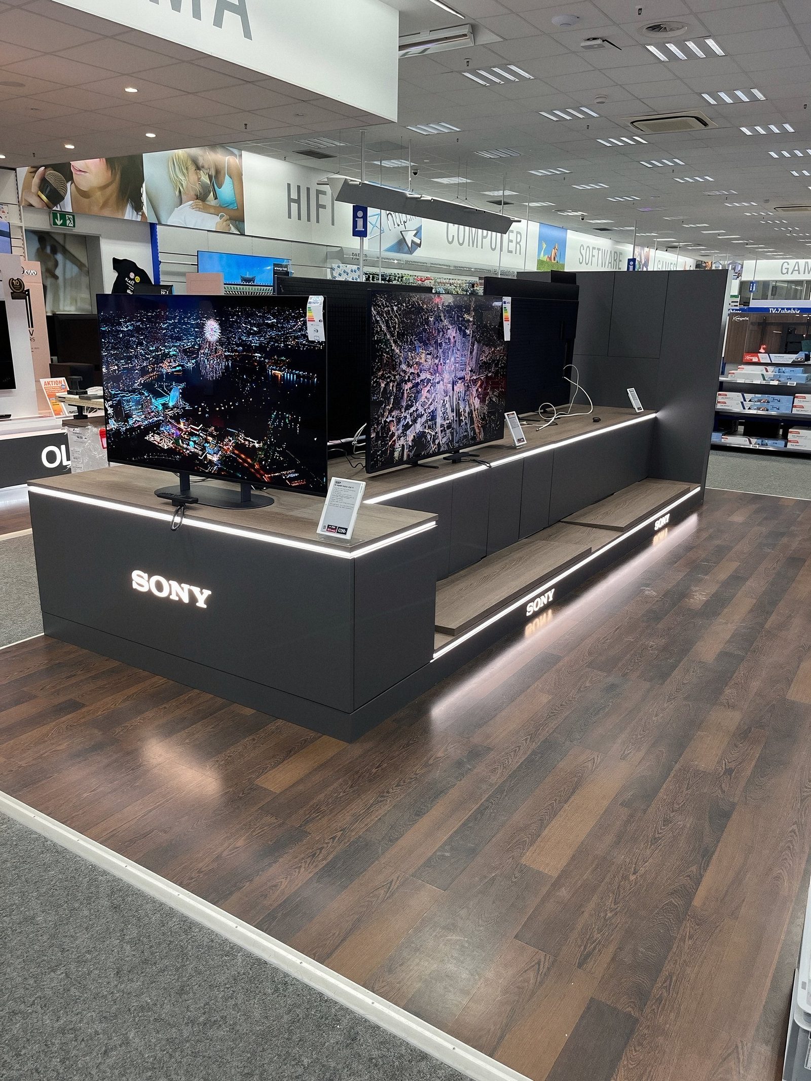 Sony · Saturn Köln