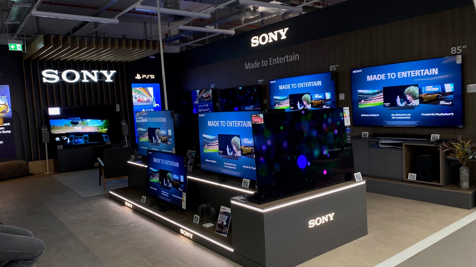 Sony Lounge at Saturn Hamburg – A Custom Presentation Space by Brandstifter — Image 5