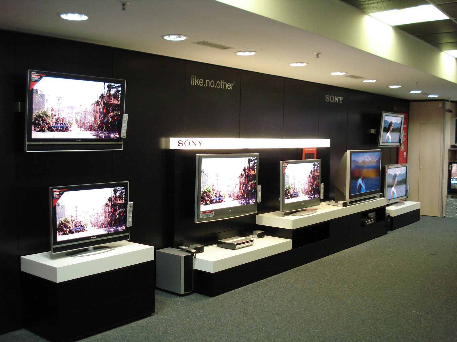 SONY — Image 6